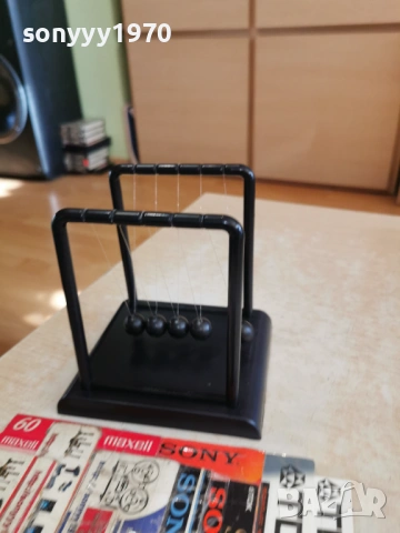 Люлката на Нютон-14Х13Х12СМ ЧЕРНО 1501261754, снимка 18 - Колекции - 53112551