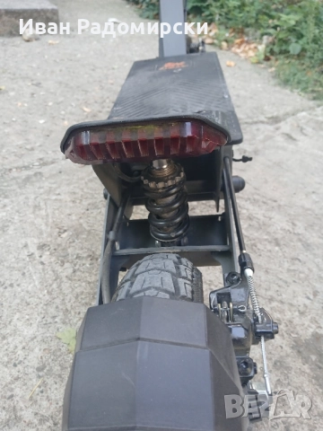 Продавам СПЕШНО електрическа тротинетка g2, снимка 12 - Велосипеди - 51612120