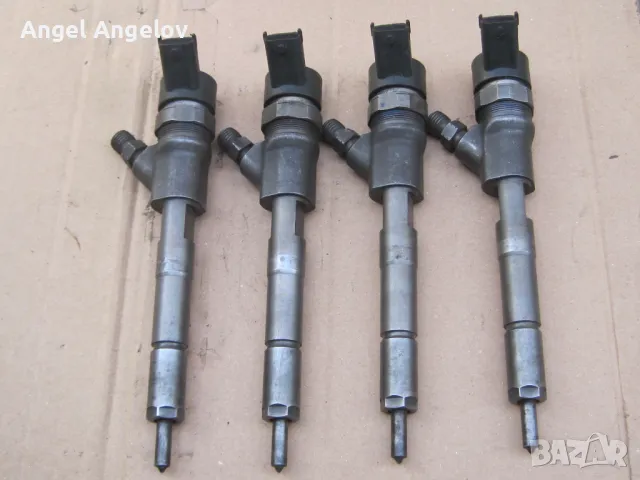 Дюза дизел за TOYOTA COROLLA E12 1.4 D4D 0445110227 BOSCH 23670-33040 Toyota Auris 1.4 D4D /90 к.с. , снимка 1