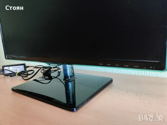 Компютър Lenovo + монитор Samsung, снимка 9 - Работни компютри - 50569442