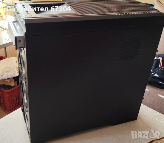 CUSTOM Настолен компютър, снимка 2 - Геймърски - 53708172