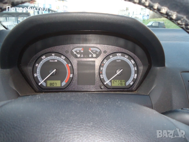 Skoda Fabia, снимка 8 - Автомобили и джипове - 52932819