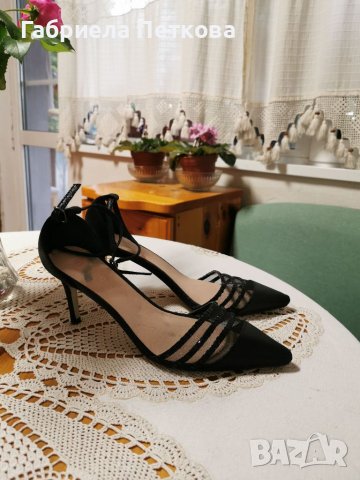 Обувки на GiAnni , снимка 2 - Дамски обувки на ток - 40957685