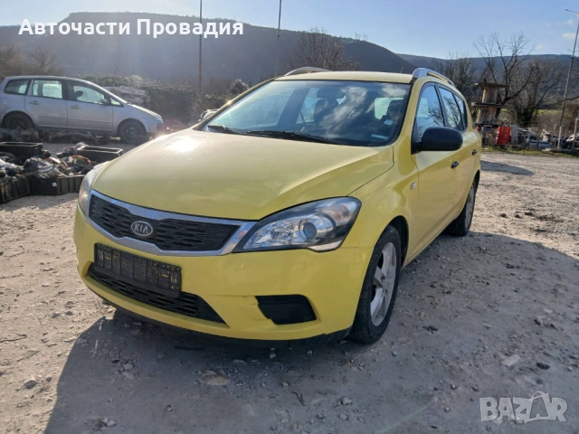 Kia Ceed 1.4 16 V, 90 к.с., 2012 г на части, снимка 3 - Автомобили и джипове - 53779801