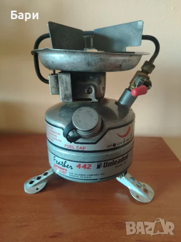 Бензинов котлон ,примус, за къмпинг Coleman Feather 442 