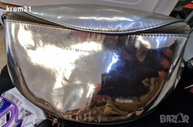 Tommy Hilfiger Уникална паласка , снимка 10 - Чанти - 52480859