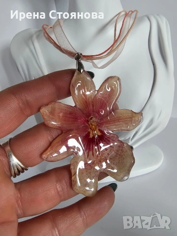 Нежно колие с естествен цвят на орхидея Камбрия. , снимка 2 - Колиета, медальони, синджири - 53737894