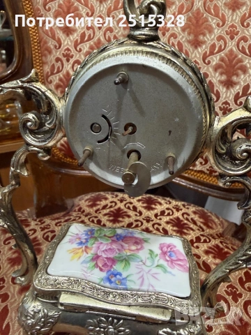 красив стар настолен часовник с кутия за бижута, снимка 6 - Антикварни и старинни предмети - 53233712