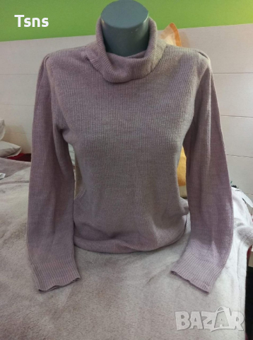пуловер , снимка 1 - Блузи с дълъг ръкав и пуловери - 44514574