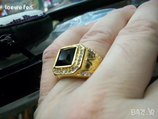 Изключително красив и стилен мъжки пръстен Iced Cult Gold - неръждаема стомана златен цвят златист !, снимка 2 - Мъжки - 49650173