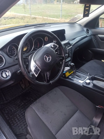 Мерцедес Ц 220 2013г. 372000км., снимка 4 - Автомобили и джипове - 52328891