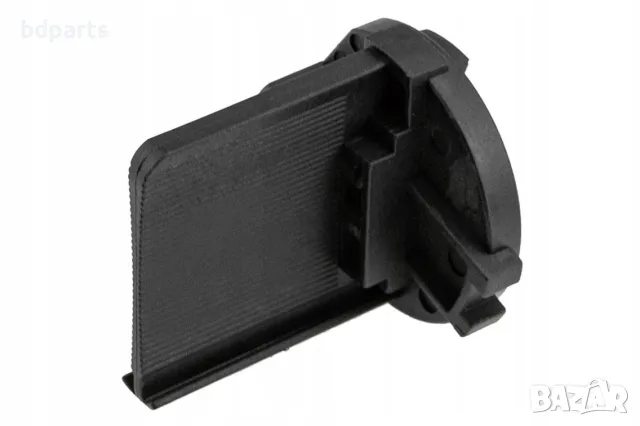 Фасунга за фар, VW Golf 7, Touran, Passat B7, Tiguan, Sharan, Crafter, снимка 4 - Части - 56141351
