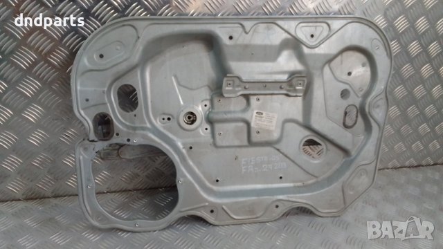 Стъклоповдигач Ford Fiesta 2005г.(преден десен)	