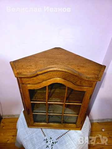 Винтидж дъбова витрина за стена (ъглова) от масивно дърво. Перфектно състояние., снимка 4 - Антикварни и старинни предмети - 53757911