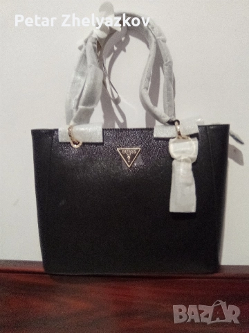 нова оригинална дамска чанта.