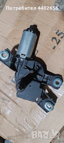 Машинка задно стъкло Valeo за VAG , снимка 3 - Автомобили и джипове - 51884028