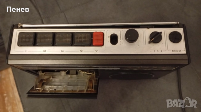 Радио-касетофон Unitra Emilia 407, снимка 3 - Радиокасетофони, транзистори - 52923456