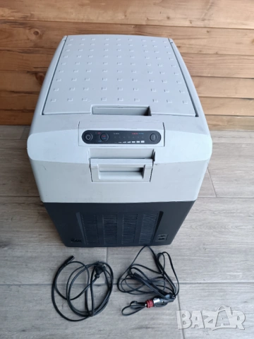 Хладилна чанта DOMETIC  Waeco.  12/24/220 волта 