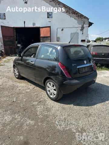 На Части! Ланчия/Lancia Ypsilon 1.3multijet 2004г, снимка 6 - Автомобили и джипове - 52597735