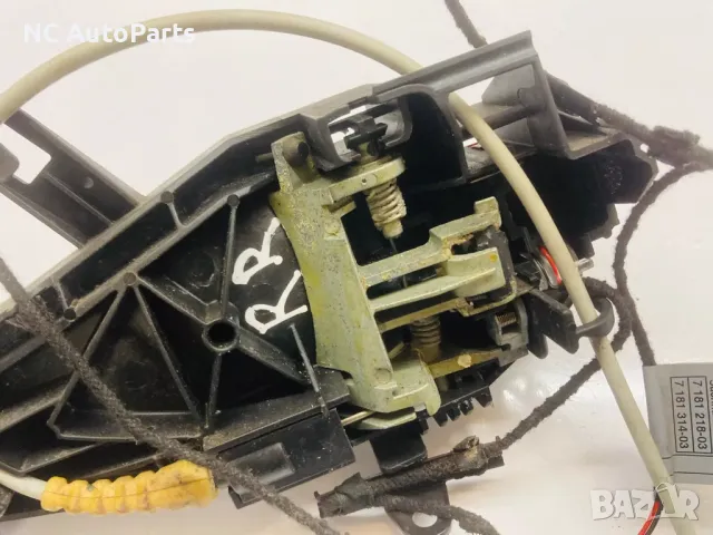 Дръжка за задна дясна врата ОРИГИНАЛНА за BMW БМВ 3та серия Е90 Е91 Червена 2008, снимка 7 - Части - 47853963