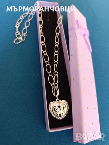 Нов, дамски сребърен ланец със сърце ❤️ и луксозна подаръчна кутия.