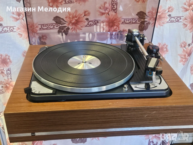 Грамофон DUAL 1015  В отлично техническо и визуално състояние., снимка 6 - Грамофони - 49437523