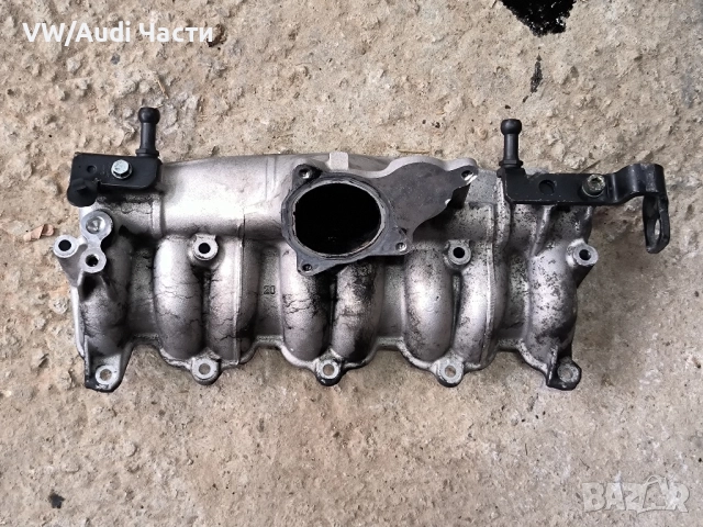 Всмукателен колектор за Голф 5 Ауди А3 Пасат Туран VW Golf 5 Audi A3 Passat Touran Jetta 03G129713