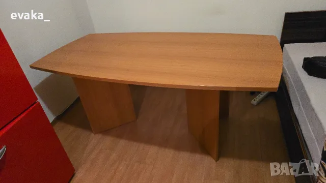 Продавам голяма и стабилна маса – 180 × 84 см, снимка 3 - Маси - 55828771