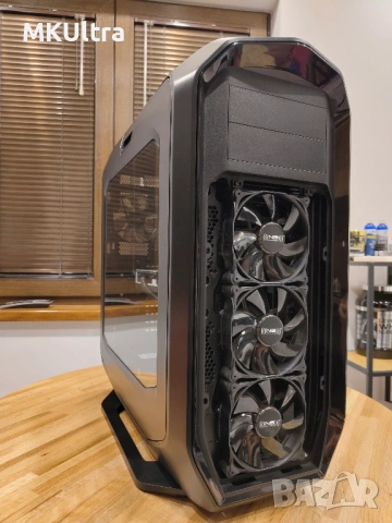 Кутия Corsair Graphite Series 780T (Full-Tower Black), снимка 2 - Други - 53343685