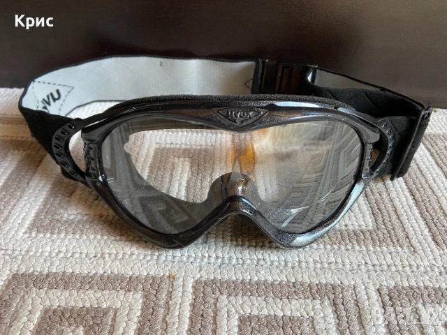 Ски/Мото Очила Маска Uvex, снимка 2 - Зимни спортове - 52555979