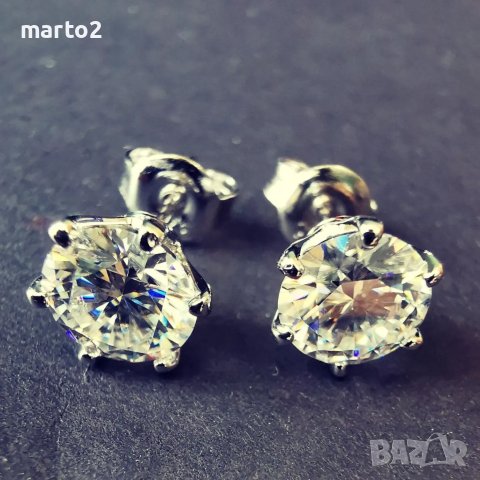 Елегатни Сребърни Обеци с Мойсанит по 1 Карат на Обеца, общо 2 Карата!