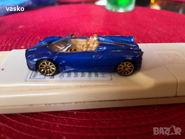 Hotwheels-Pagani,нов
