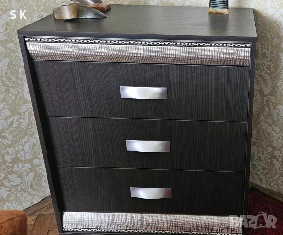 Скрин с 3 чекмеджета венге, снимка 2 - Скринове - 56059583