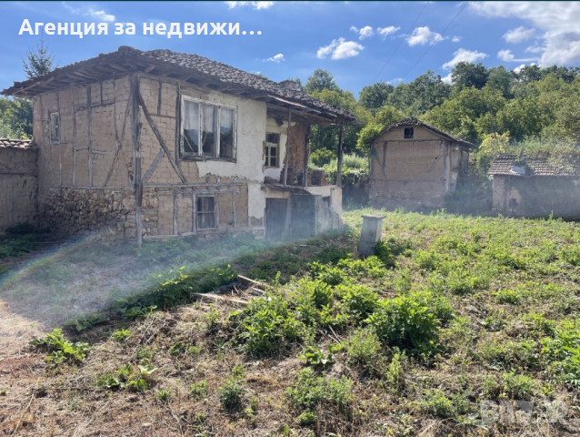 УПИ, парцел, дворно място в село Средногорово, снимка 2 - Парцели - 44702137