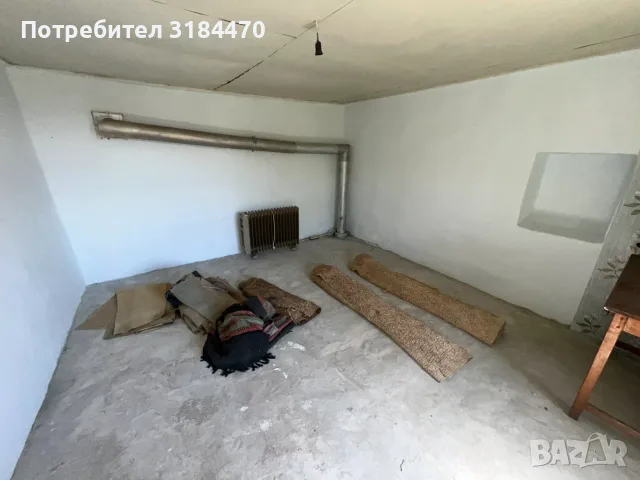  КЪЩА С ГОЛЯМ ДВОР В СЕЛО ИЗБУЛ   , снимка 9 - Къщи - 56040065