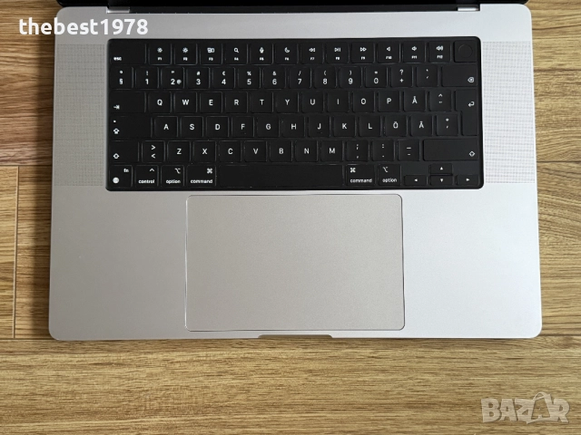 MacBook Pro 16 M1 Pro`10 CPU/16 GPU/1TB SSD/32GB RAM/Като Нов, снимка 2 - Лаптопи за работа - 52663563