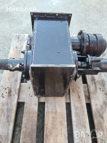 Редуктор за сондажна машина с две скорости, снимка 3 - Други машини и части - 53719392