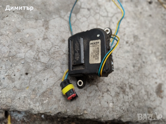 Моторче Клапи Парно За Рено Клио 2 2003г / Renault Clio 2 2003y, снимка 2 - Части - 51437596