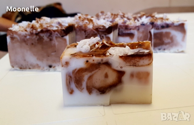 Ръчно изработени натурални глицеринови сапуни – ароматни, нежни и 100% ръчни!, снимка 3 - Козметика за лице - 52681675