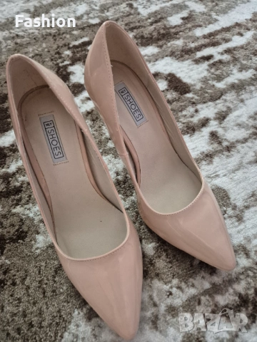 Дамски бежови обувки, снимка 4 - Дамски обувки на ток - 53403236