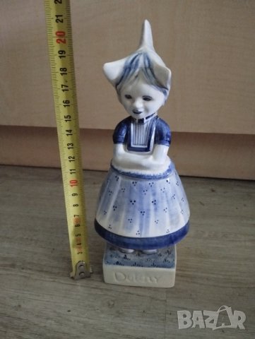 порцеланова статуетка