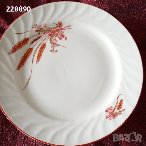 Български порцелан , снимка 7 - Чинии - 53219033