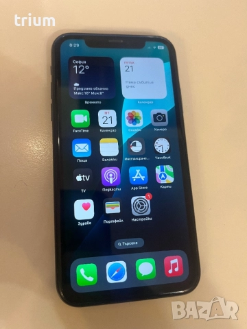 Apple IPhone XR 64 GB с нова батерия