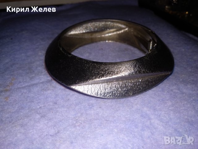 КРАСИВА СТИЛНА СРЕБРИСТА МЕСИНГОВА МОДНА АРТ ГРИВНА 38339, снимка 5 - Гривни - 41281171