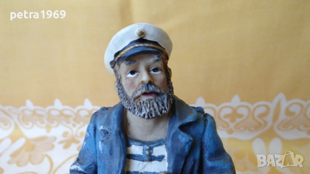 Статуетка на стар моряк с бинокъл и карта, снимка 5 - Статуетки - 50628007