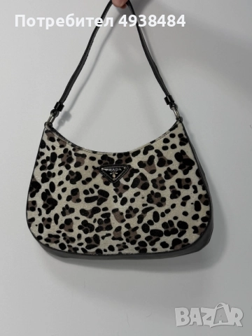 Prada Дамска чанта, снимка 3 - Чанти - 55939693