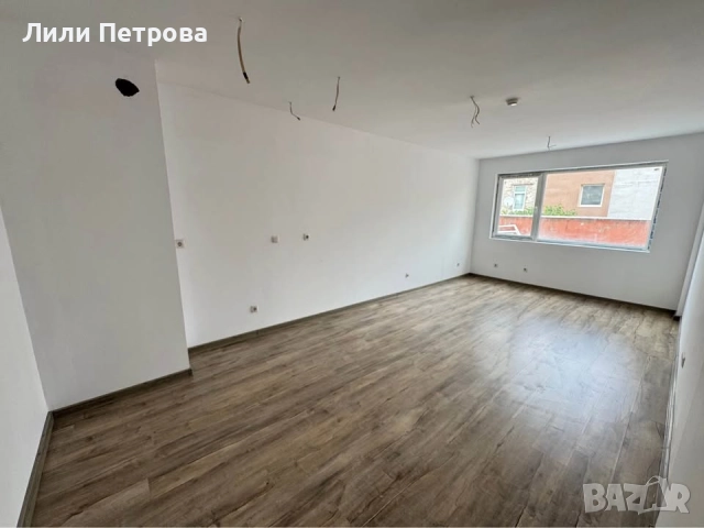 Двустаен ТУХЛЕН апартамент на етаж ВТОРИ в центъра на града