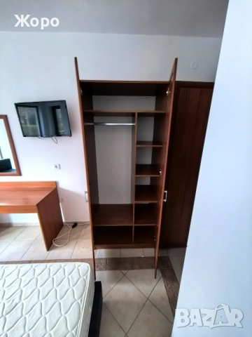 Продаваме трикрилни гардероби , снимка 3 - Гардероби - 52128046