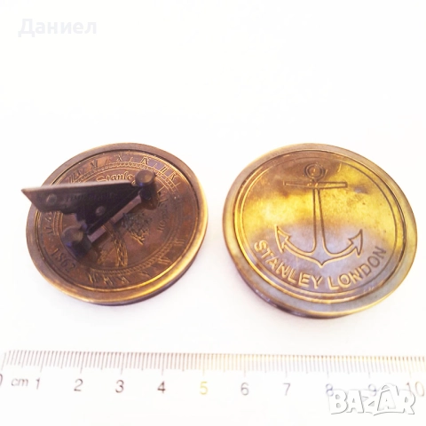 Компас от масивен бронз със слънчев часовник, снимка 4 - Морски сувенири - 43256668