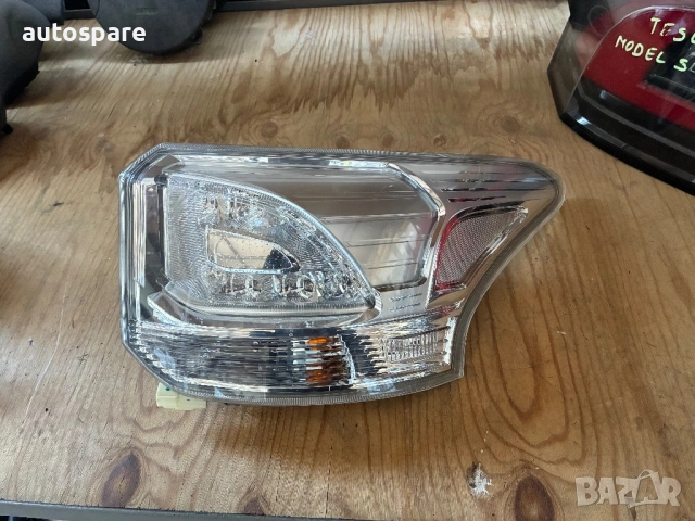 Десен стоп за митсубиши аутлендър 3 2012-15г.  Mitsubishi Outlander 3. 